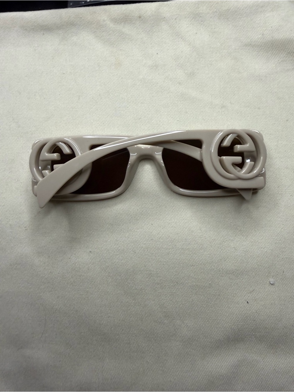 Gucci White Rectangular Sunglasses with Brown Lenses - Picture 5 of 6